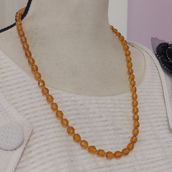 Vintage Czech Glass Yellow Citrine Bead Necklace Twist Barrel Clasp - Picture 2 of 5